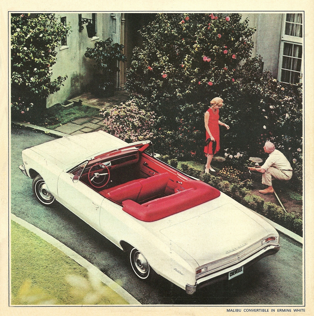 1966 Chevrolet Auto Show Brochure Page 17
